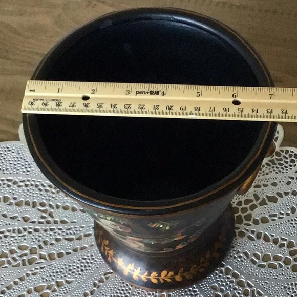 Vintage Sarreid Ltd. ceramic cachepot planter.